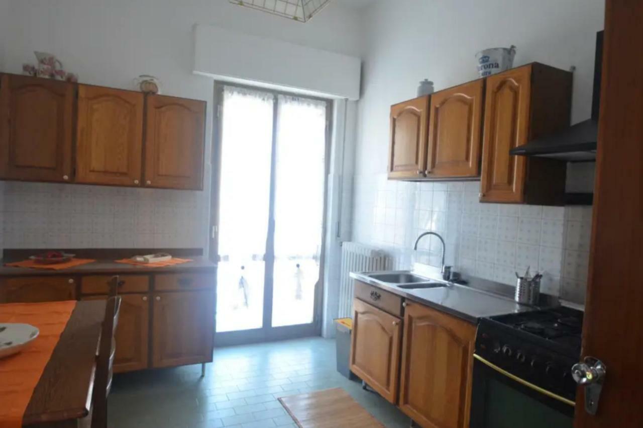 La Casa Di Gb Pieve di Teco Exterior foto